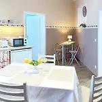 Zach Family Apartment *